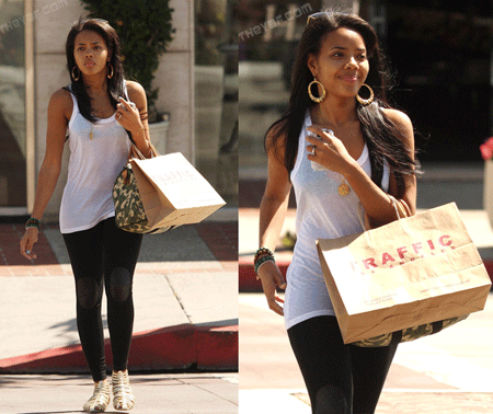 Daddy's Girl Angela Simmons was spotted shopping recently wearing a white 