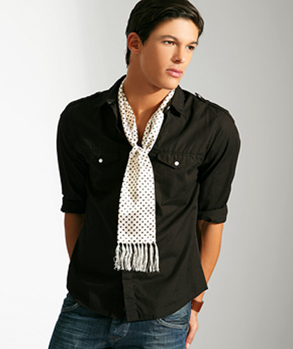 Next up is scarves for men…the right way. asos-skinny-scarf