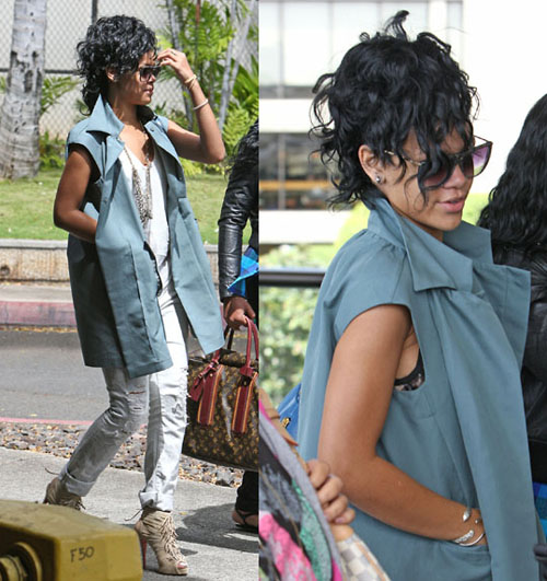 rihanna style fashion 2009. Usually Rihanna knocks it out