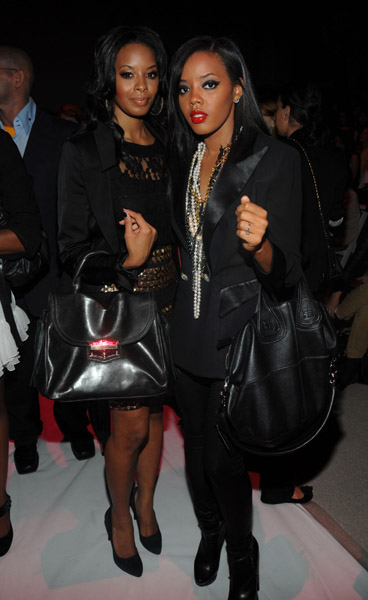 Kelly Rowland - A - Image 4 from Spotted: Celebrity It Bags