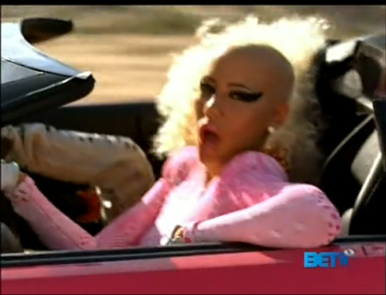  toting fashionista Amber Rose makes a cameo with Nicki decked out in a 