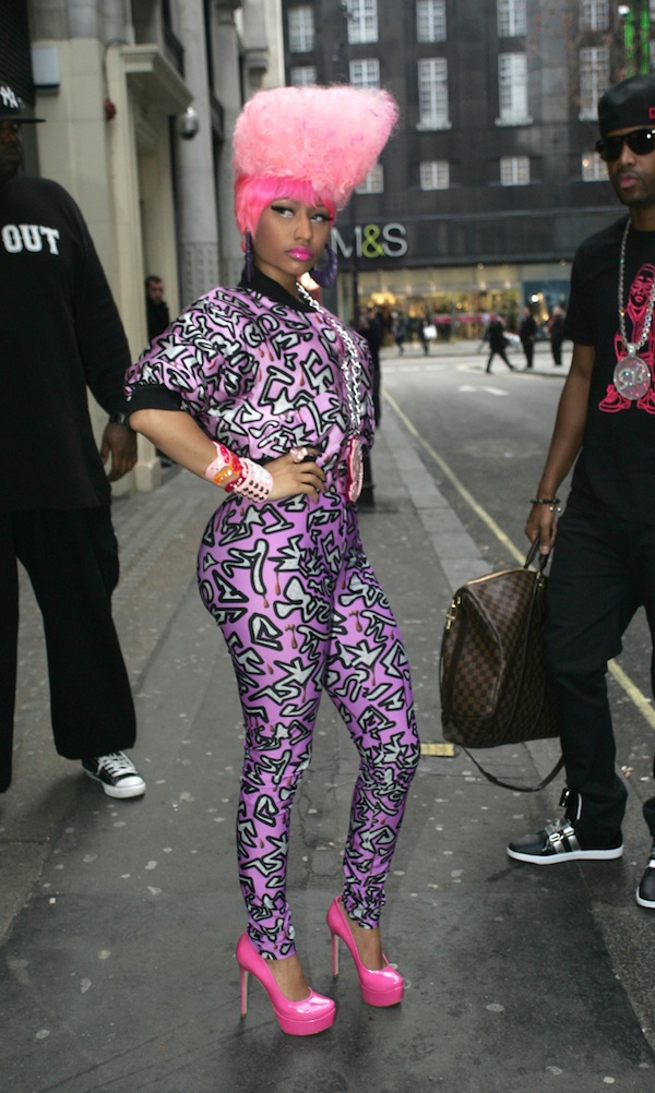 nicki minaj shoes. Nicki Minaj#39;s pink pumps: