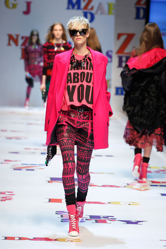 It was a fashion funhouse at DG's Fall 2011 collection with girls in 