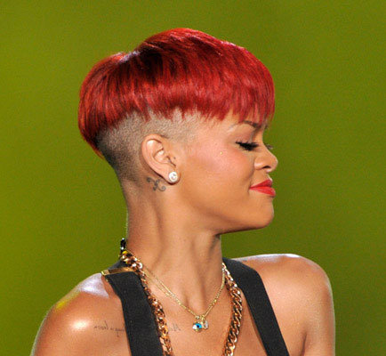 rihanna long red hair with bangs. Rihanna-red-hair-shaved-sides