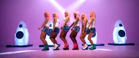 nicki minaj super bass shoes. Nicki Minaj Wears Doc Martens