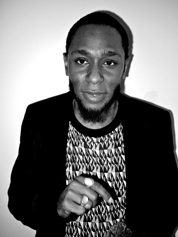 Photo : Yasiin Bey (Mos Def) arrive au Palais d'Iéna pour assister au  défilé Miu Miu croisière 2015. Paris, le 5 juillet 2014. - Purepeople