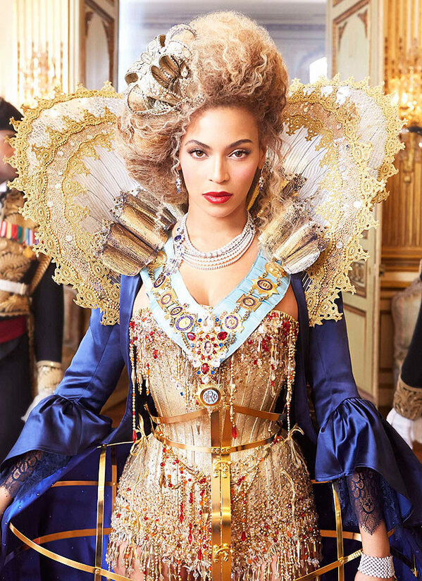 beyonce-announces-the-mrs-carter-show-show-with-new-video-and-pictures