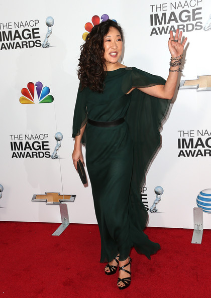http://fashionbombdaily.com/wp-content/uploads/2013/02/sandra-oh-44th-naacp-image-awards-los-angeles.jpg