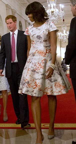 first-lady-michelle-obama-mothers-day-tea-event-white-house-prabal-gurung-printed-dress
