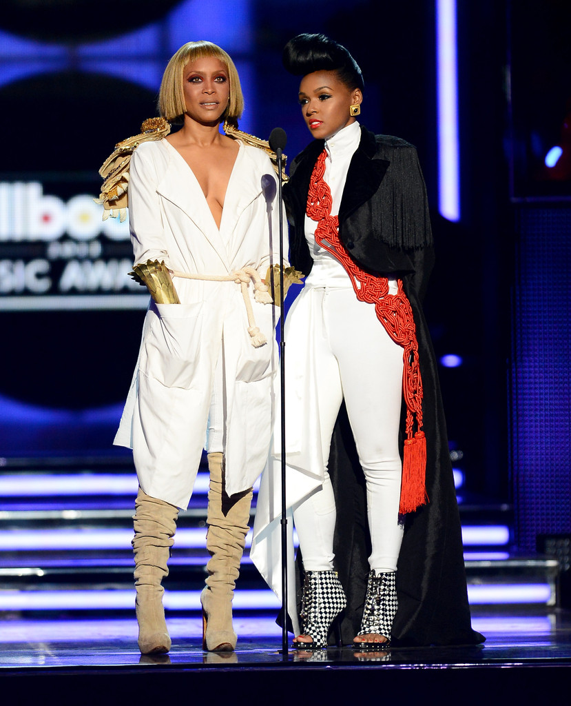 janelle-monae-2013-billboard-music-awards-las-vegas-givenchy-check-embossed-boots-1