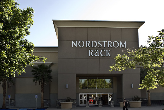 nordstrom-rack-store