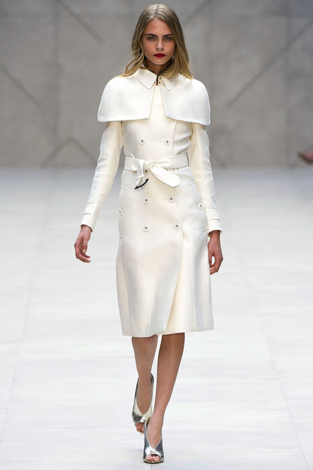 Burberry Spring 2014 white caped dust coat  fashion bomb daily