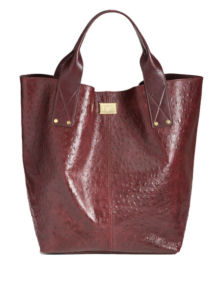 fdvf_Sleek_ostrich_embossed_leather_adds_a_luxe_touch_to_this_slouchy_carryall_finished_with_polished_goldtone_hardware._grande
