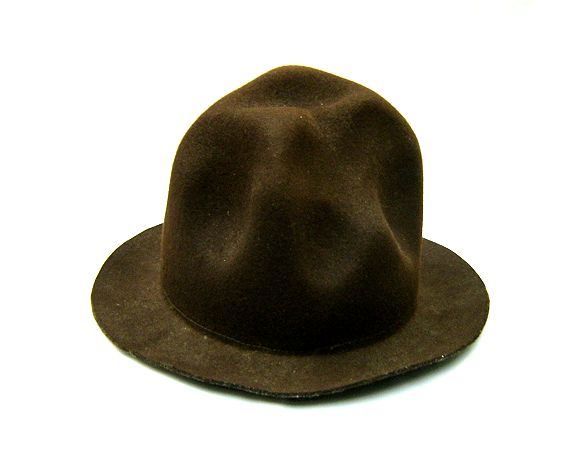 vivienne-westwood-mountain-hat