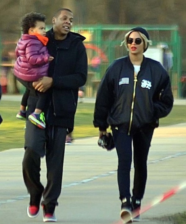 The Carter family was spied taking a stroll in Dublin, Ireland.