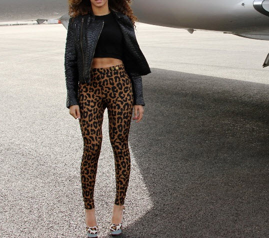 beyonce-tumblr-charlie-by-matthew-zink-pants-charlotte-olympia-pumps-3