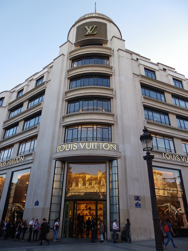 Louis Vuitton 101: Yayoi Kusama - The Vault