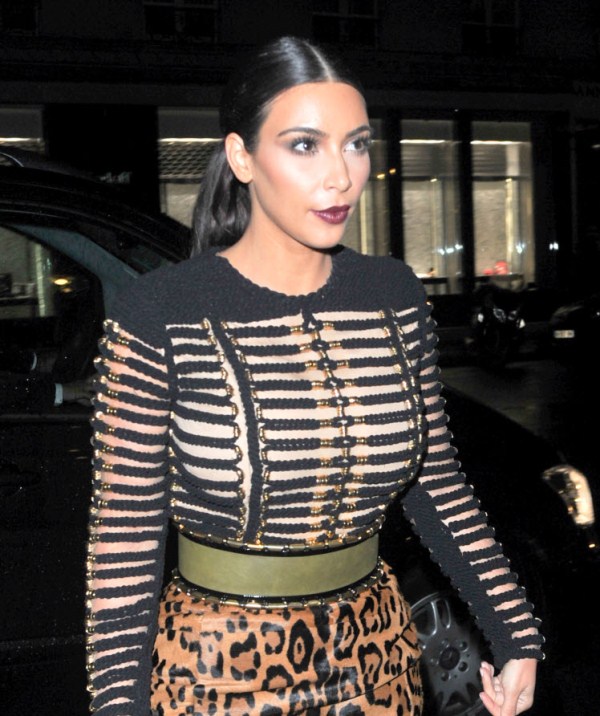 kim-kardashian-vogue-party-balmain-fall-2014-black-long-sleeve-rope-detailed-top-leopard-high-waist-pencil-skirt-hermes-suede-strappy-sandals