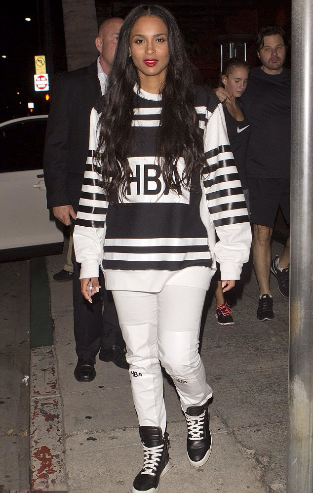 _Ciara's-Beverly-Hills-Dinner-Hood-by-Air-Black-&-White-Triple-Zip-Sleeve-Sweatshirt
