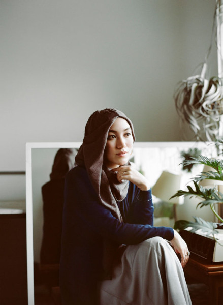 Muslim Designer Hana Tajima's Modest Collaboration with Uniqlo Will be Sold in the US4