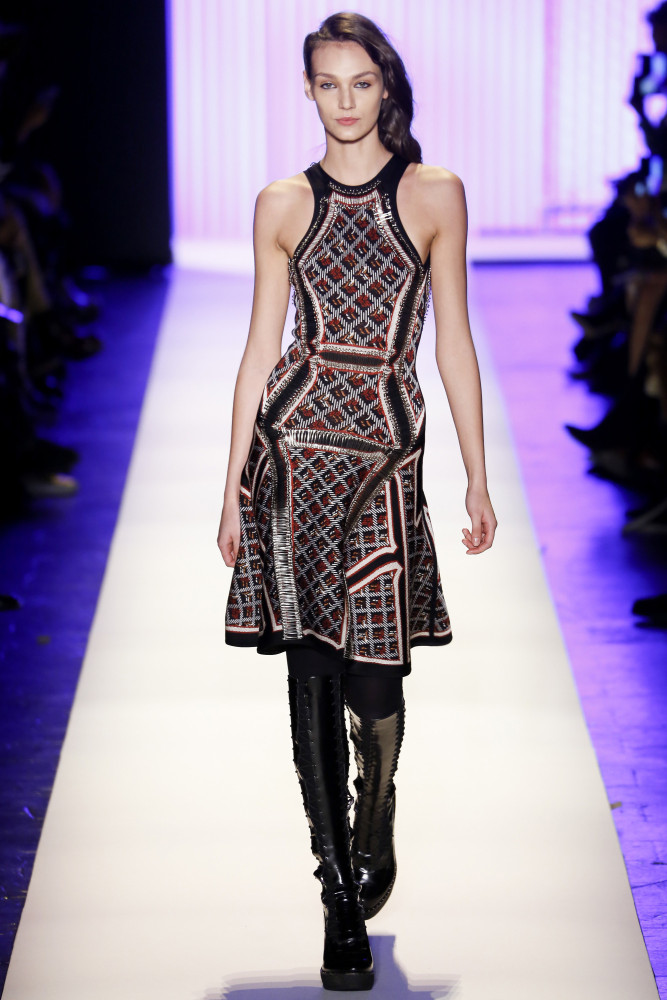 Show-Review-Herve-Leger-Fall-2016-14