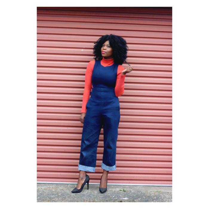 Daisy-@daiisygoldsmith-wore-a-denim-jumpsuit-over-a-red-turtleneck-perfect-for-winter-and-spring