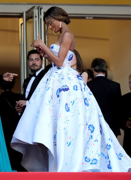 Jourdan+Dunn+Red+Carpet-The-unkonwn-girl-ralph-and-russo-ball-gown