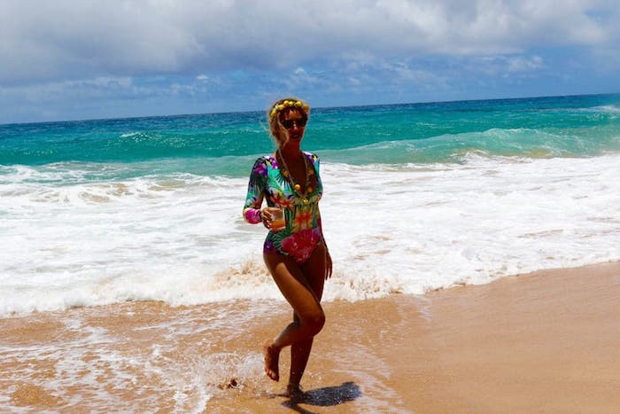 Beyonce-One-Piece-cia-maritima-tropical-print-long-sleeve-Swimsuit-Hawaii-June-2016