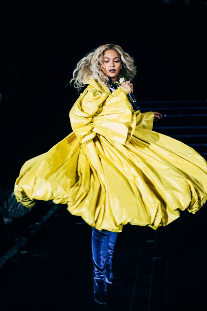 0-beyonce-closes-out-her-formation-world-tour-in-a-robert-cavalli-mustard-yellow-suit-a-giles-montezin-oversized-coat-and-lust-for-life-usa-blue-velvet-boots-and-more