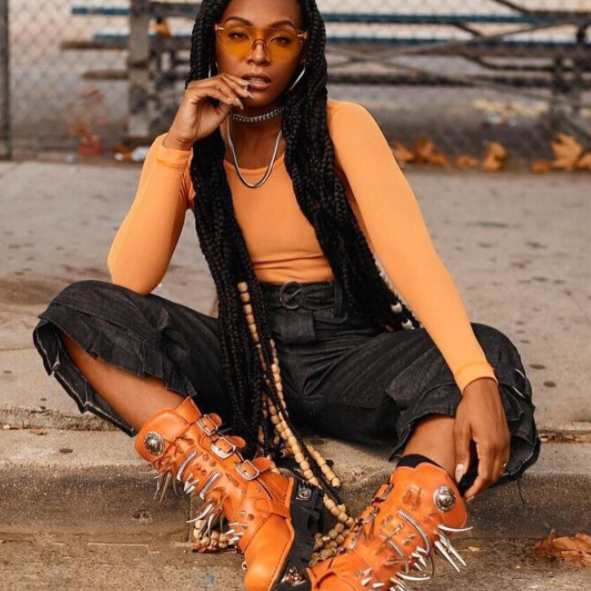 Splurge of the Day : Rihanna's Louis Vuitton Graffiti Mask Sunglasses –  Fashion Bomb Daily