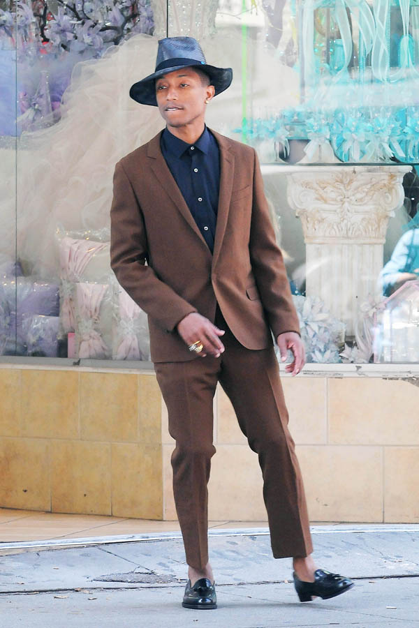 Pharrell Williams does a downtown photo shoot with style – Fashion Bomb  Daily