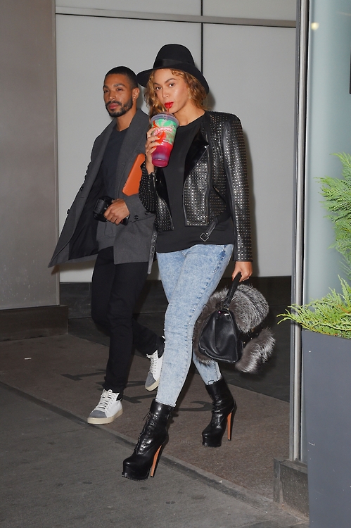 Get the Look: Beyonce’s New York City Mikhael Kale Fall 2014 Studded ...