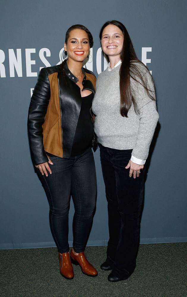 0 Alicia Keys's Barnes & Noble Tribeca Book Release 3.1 Phillip Lim Black and Brown Leather Jacket