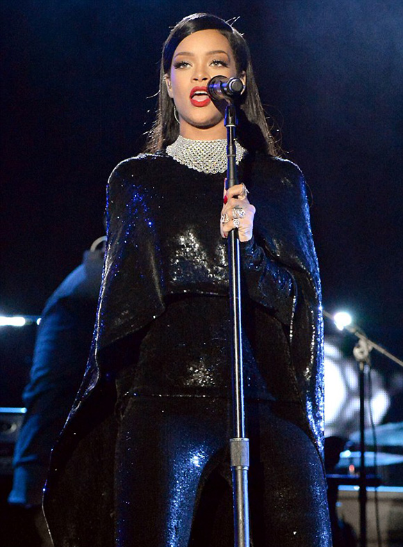 Rihanna's Washington Concert for Valor Tom Ford Spring 2015 Black Sequined Liquid Sequin Cape and Leggings