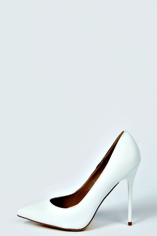 boohoo-belle-pointed-toe-court-pumps