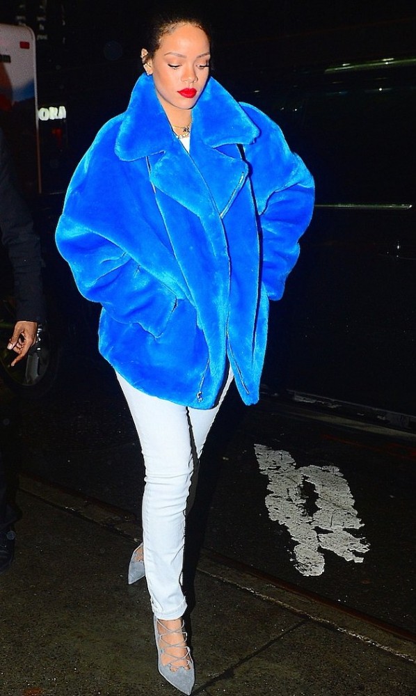 0 Rihanna's New York City Kye Fall 2014 Blue Mink Coat, Isabel Marant White Skinny Jeans, and Gray Suede Lace Up Pumps