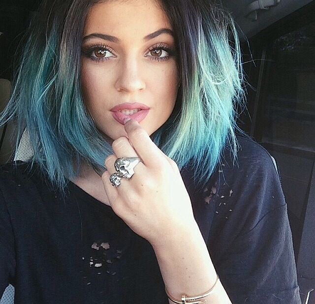 take-it-or-leave-it-top-trends-of-2014-kylie-jenner-pastel-hair