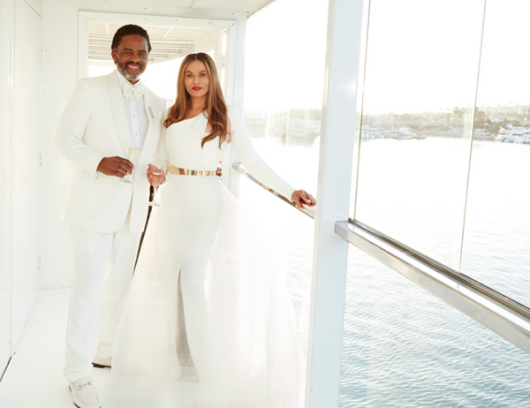 Tina Knowles and Richard Lawson tied the knot yesterday in an intimate, all white ceremony aboard a yacht. Congrats to the gorgeous couple!