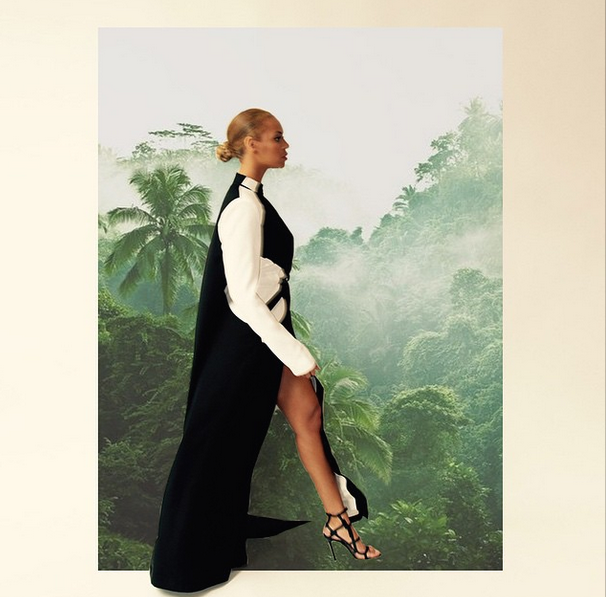 beyonce Her Instagram Chelsea Paris Geometric Black Sandals