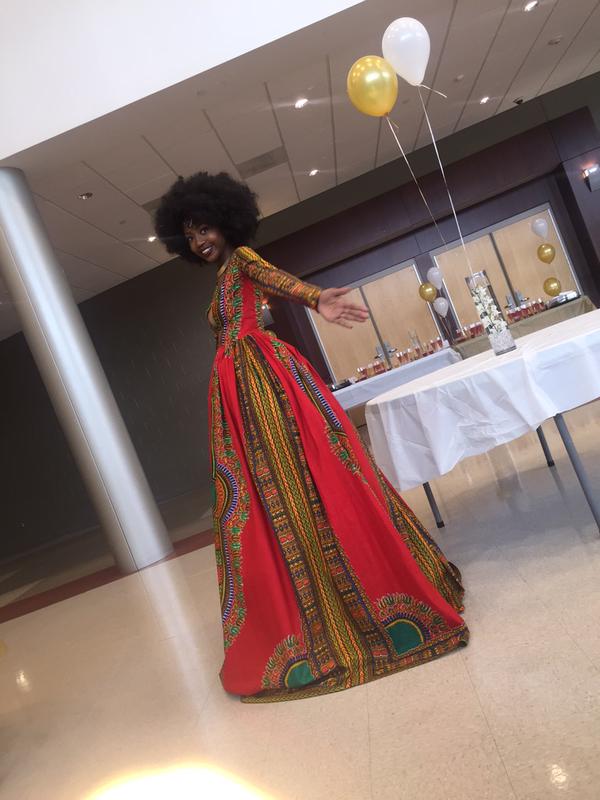 8 High School Senior Kyemah Mcentyre Makes Waves With Afrocentric Prom Dress