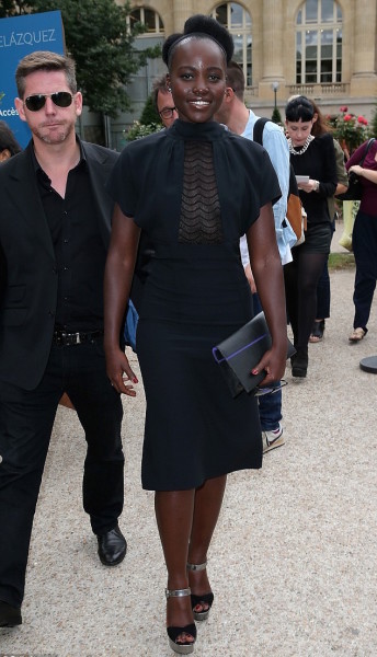 Lupita Nyongo Martin Margiela Fall 2015 Couture Martin Margiela Resort 2016 Black Lace Panel Dress
