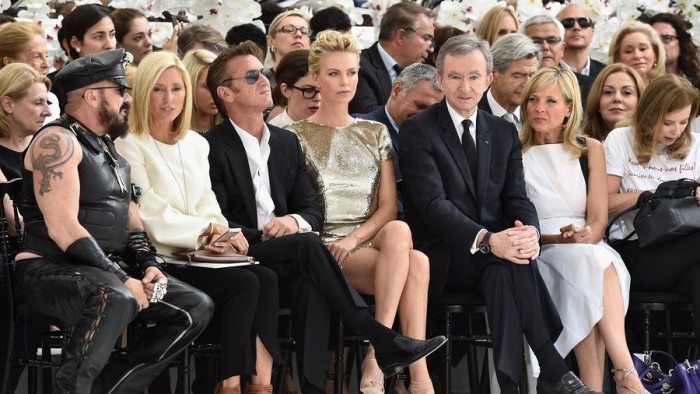 lat-ar-celebrity-guests-photos-front row dior
