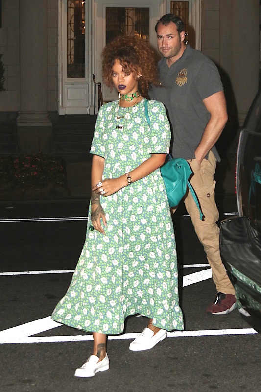 140088, Rihanna dines out with her best Friend Melyssa Ford at the Bond Street sushi restaurant and later heads towards the Gramercy Park Hotel in NYC. New York, New York - Monday July 13, 2015. Photograph: © PacificCoastNews. Los Angeles Office: +1 310.822.0419 sales@pacificcoastnews.com FEE MUST BE AGREED PRIOR TO USAGE