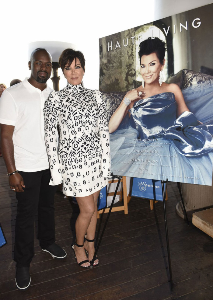 _Kris-Jenner's-Haute-Living-Cover-Celebration-Louis-Vuitton-Fall-2015-Black-and-White-Printed-Long-Sleeve-Dress