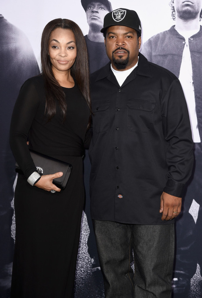 ice cube Universal+Pictures+Legendary+Pictures+Premiere+Ep2ZybmWRSVx