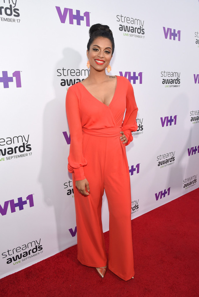 5th+Annual+Streamy+Awards+Red+Carpet-lilly-singh