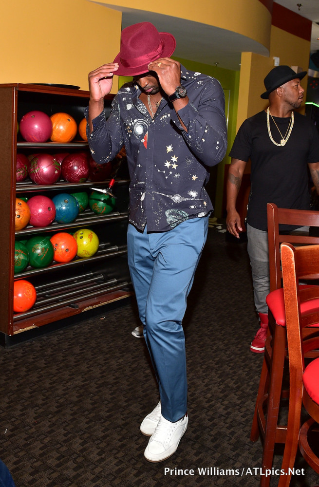 90 Dwyane Wade's Ludacris Weekend Bowling Tournament Valentino Cosmo Planet Print Shirt