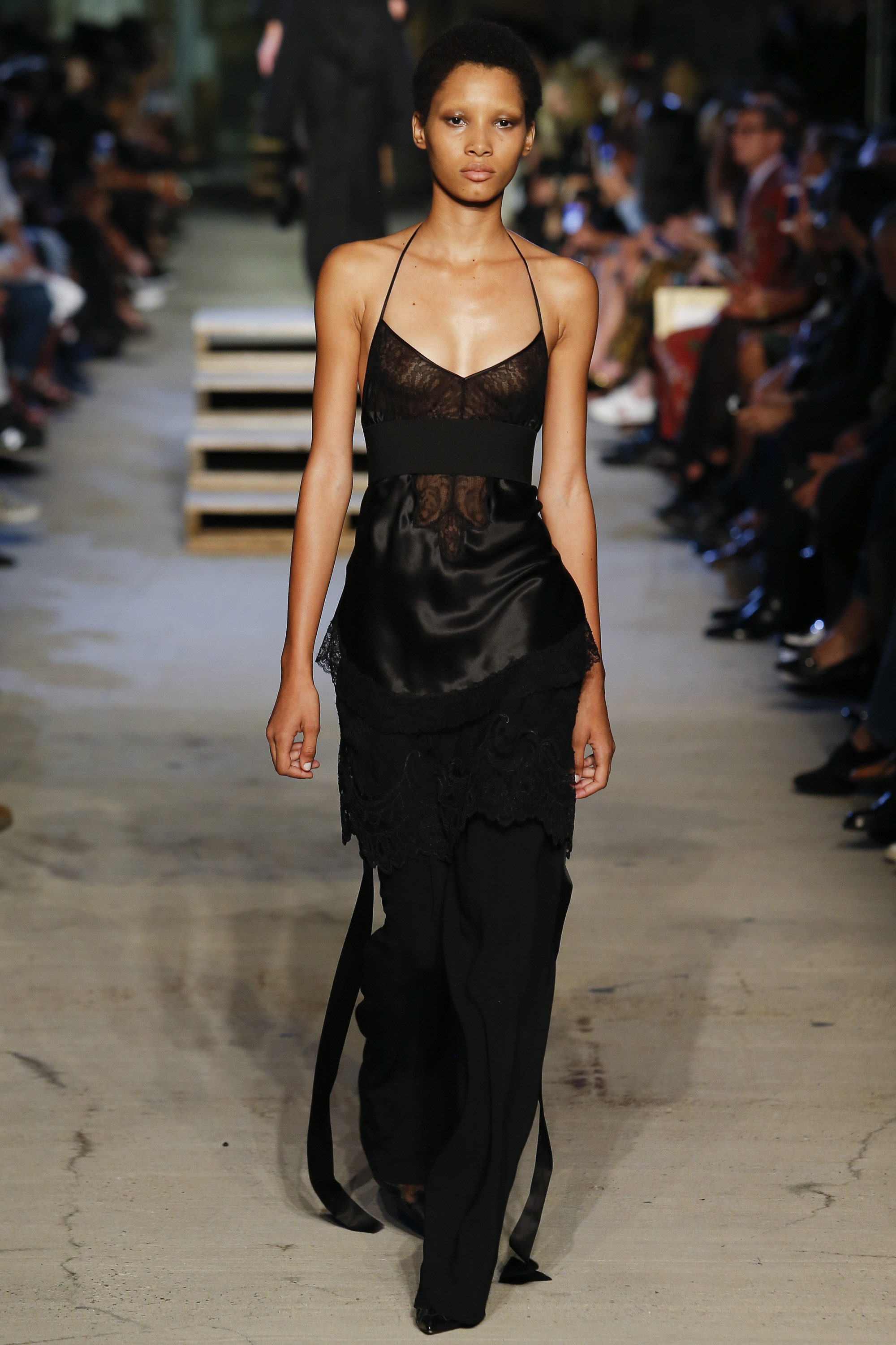 Show Review: Givenchy Ready-to-Wear Spring 2016 – Fashion Bomb Daily