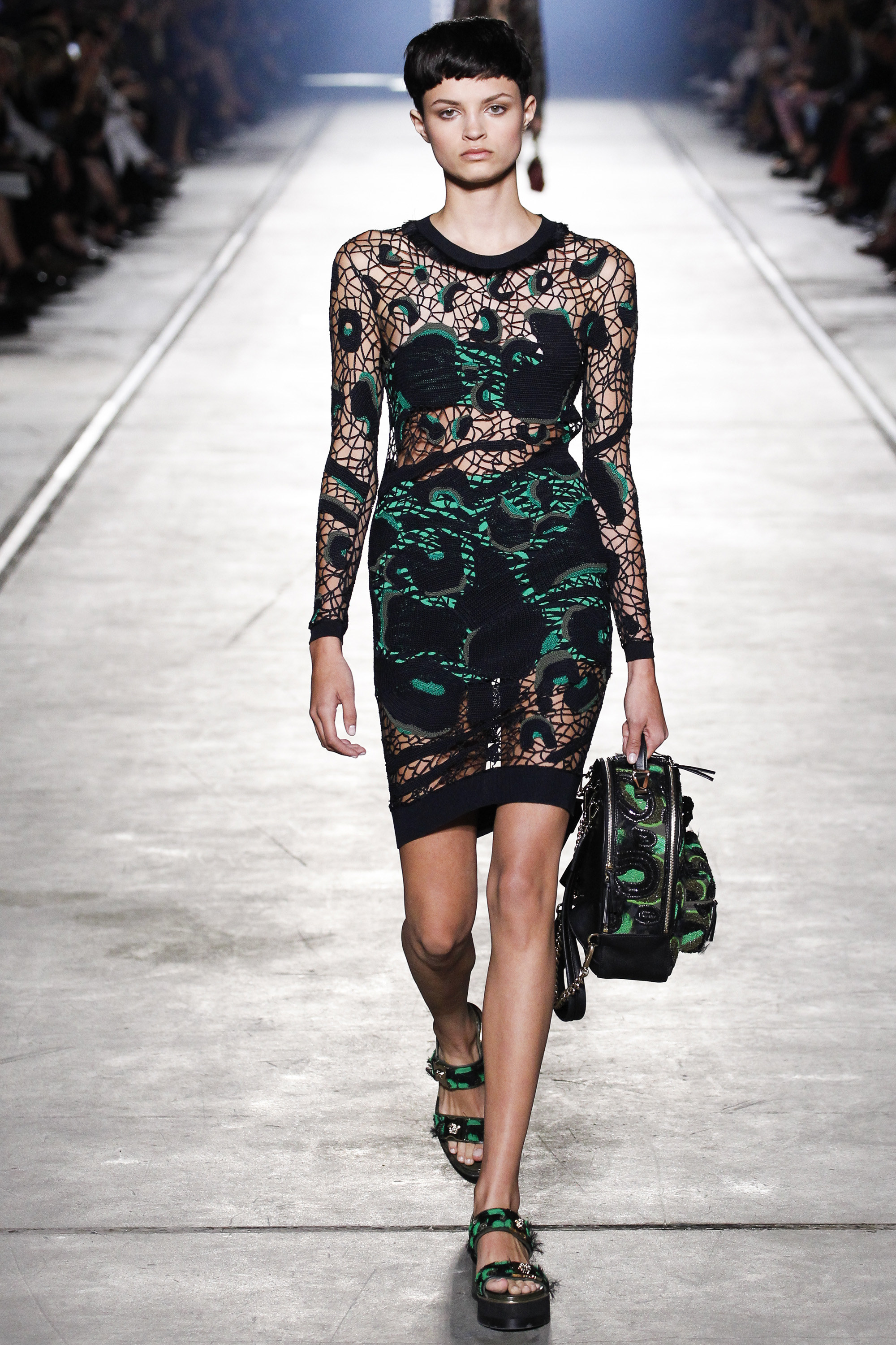 Versace Spring 2016 Ready-to-Wear – Fashion Bomb Daily