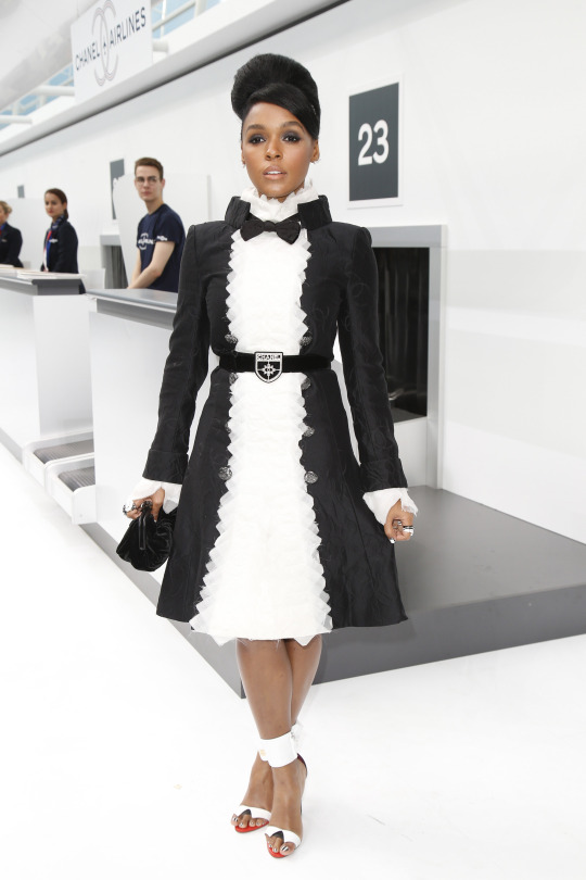 4 Janelle Monae's Chanel Spring 2016 Show Chanel Fall 2015 Black and White Dress